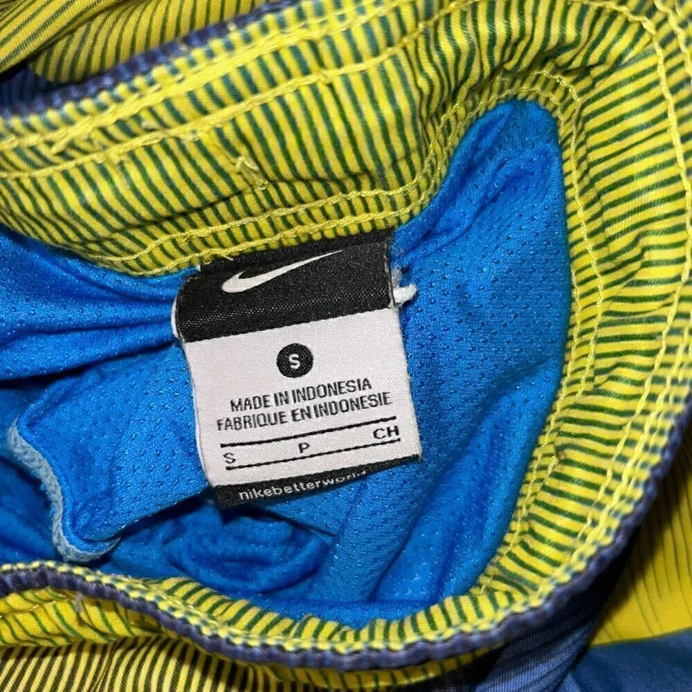 Nike size small